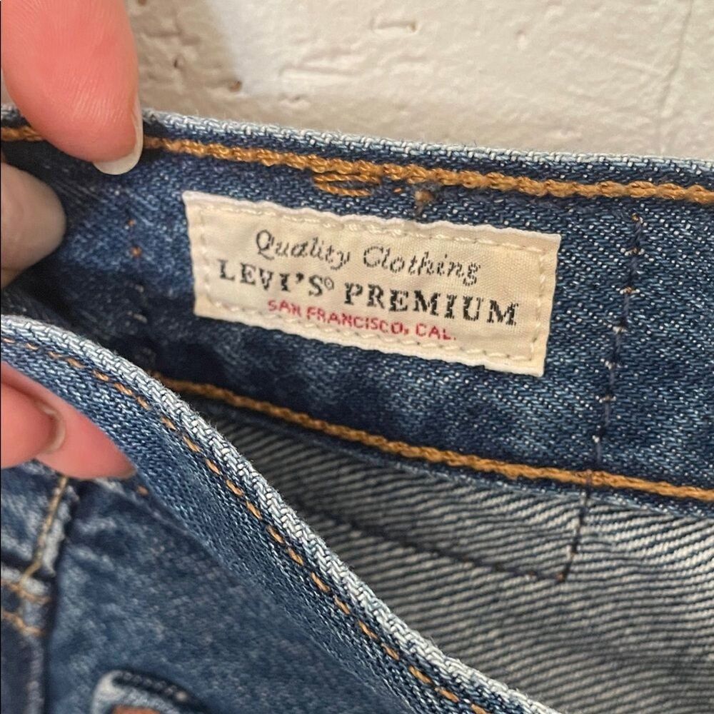 Levi's Premium Women's 501 Skinny Distressed Button Fly Big E 26 Americana Indie - Picture 6 of 7